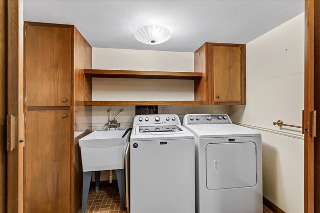 310 Cheyenne Trail, Madison, WI 53705