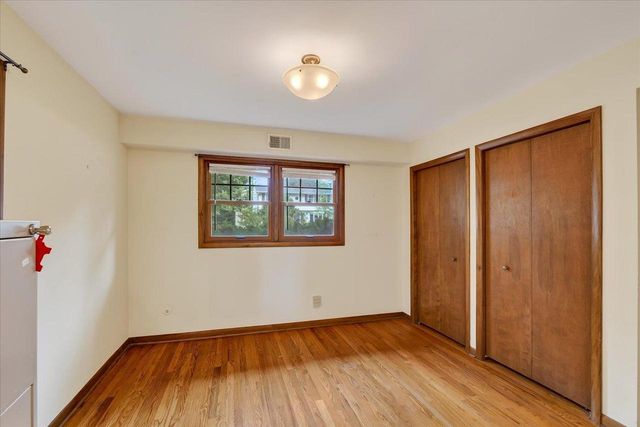310 Cheyenne Trail, Madison, WI 53705