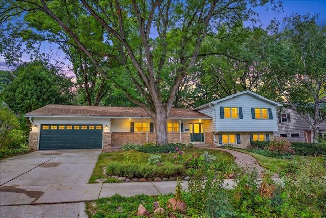 310 Cheyenne Trail, Madison, WI 53705