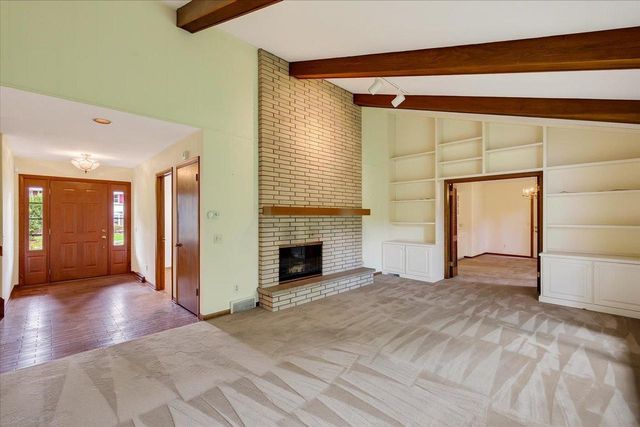 310 Cheyenne Trail, Madison, WI 53705