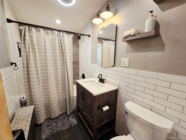 177 Sheridan Boulevard, Mineola, NY 11501