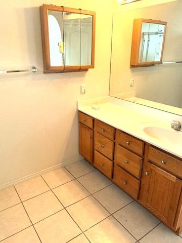 757 Valley Meadows Drive, Rio Rancho, NM 87144