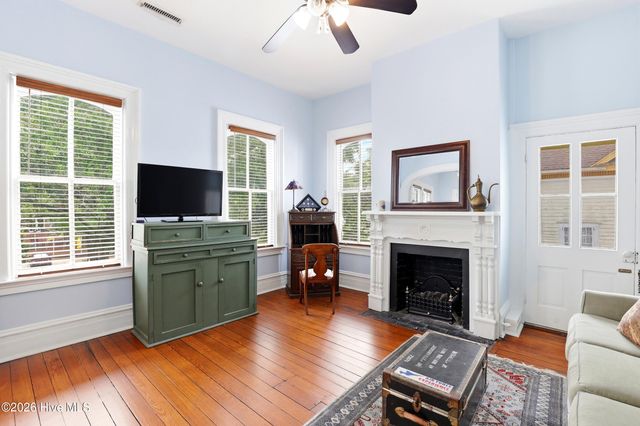 306 S 4th Street, Wilmington, NC 28401