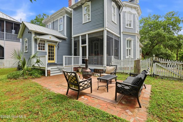 306 S 4th Street, Wilmington, NC 28401