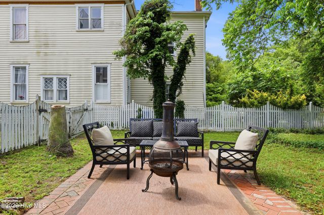 306 S 4th Street, Wilmington, NC 28401