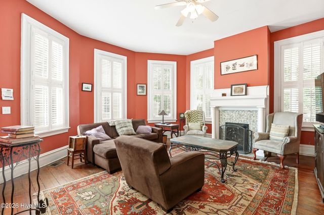 306 S 4th Street, Wilmington, NC 28401
