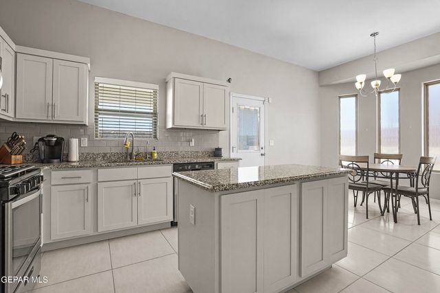 13944 Garforth Avenue, Horizon City, TX 79928