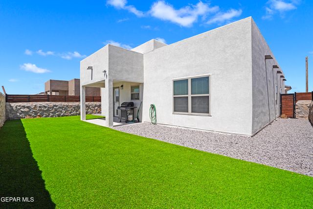 13944 Garforth Avenue, Horizon City, TX 79928