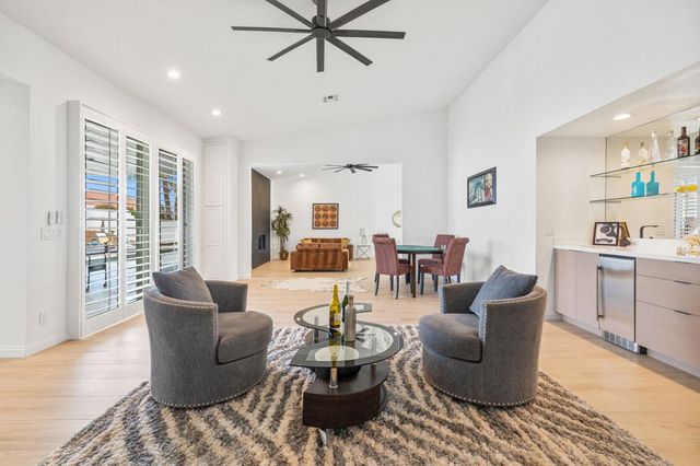 47215 Heliotrope Drive, Palm Desert, CA 92260