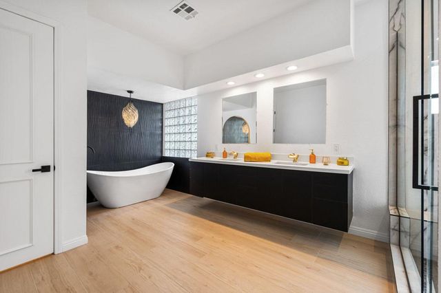 47215 Heliotrope Drive, Palm Desert, CA 92260