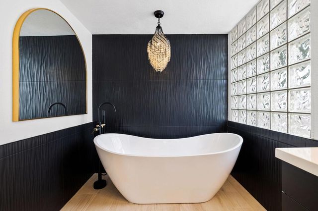 47215 Heliotrope Drive, Palm Desert, CA 92260