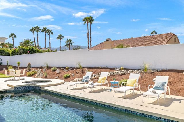 47215 Heliotrope Drive, Palm Desert, CA 92260