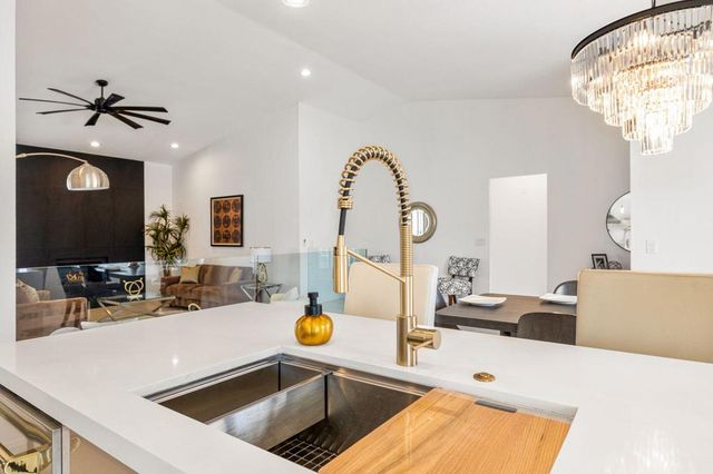 47215 Heliotrope Drive, Palm Desert, CA 92260