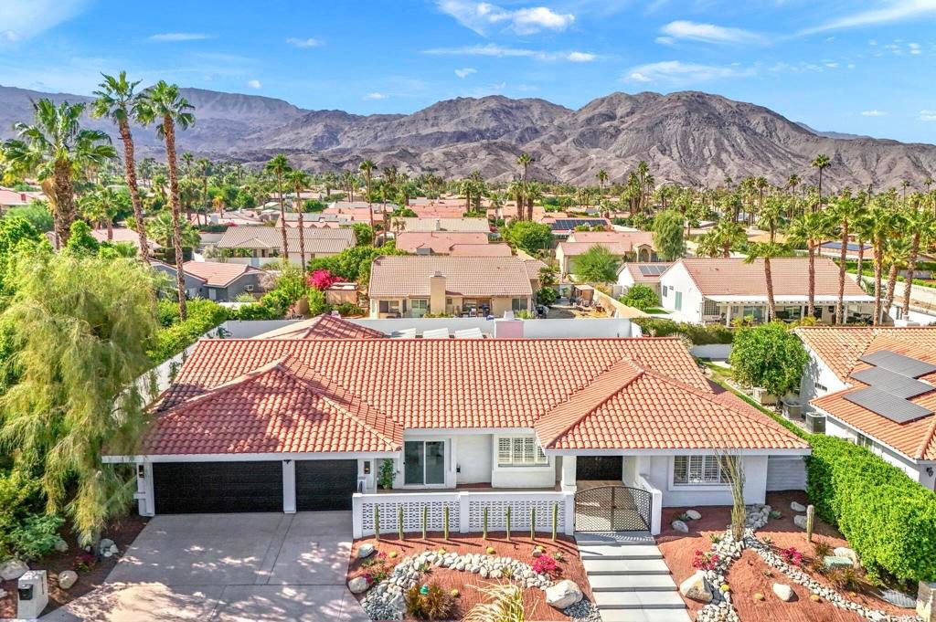 47215 Heliotrope Drive, Palm Desert, CA 92260