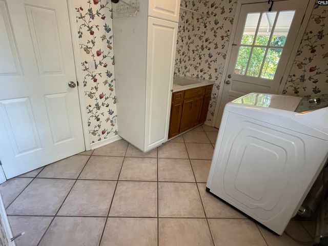 2204 Bee Ridge Road, Columbia, SC 29223