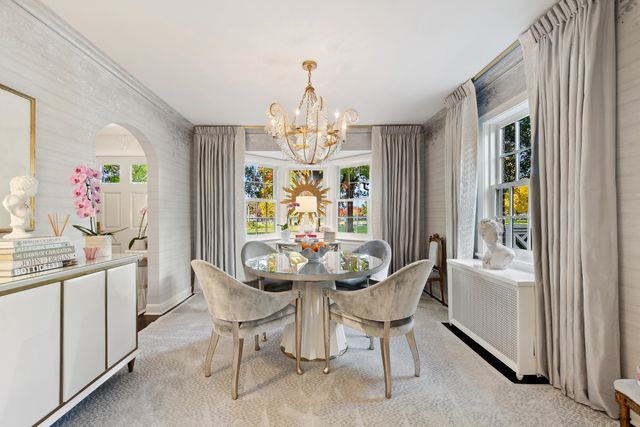 85 Sunset Place, Lake Forest, IL 60045