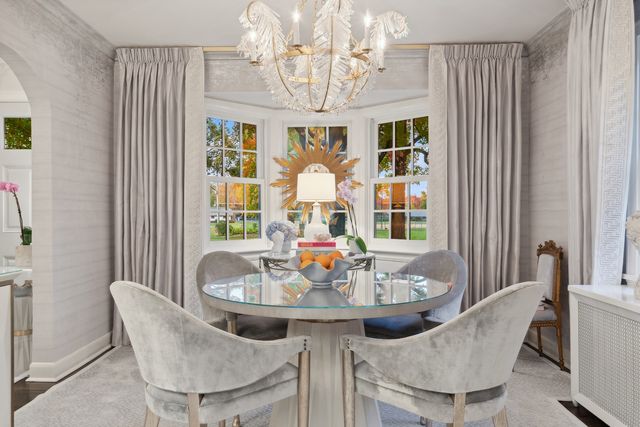 85 Sunset Place, Lake Forest, IL 60045