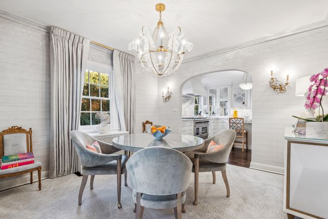 85 Sunset Place, Lake Forest, IL 60045