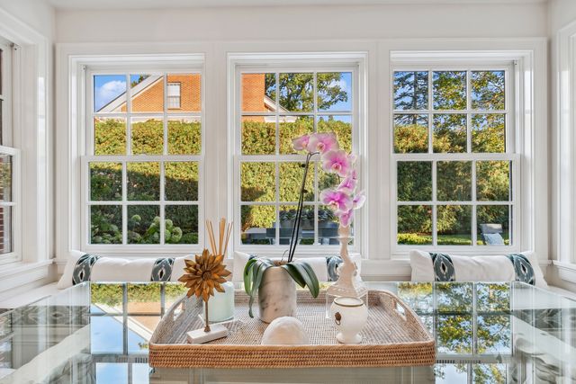 85 Sunset Place, Lake Forest, IL 60045