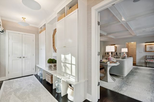 85 Sunset Place, Lake Forest, IL 60045