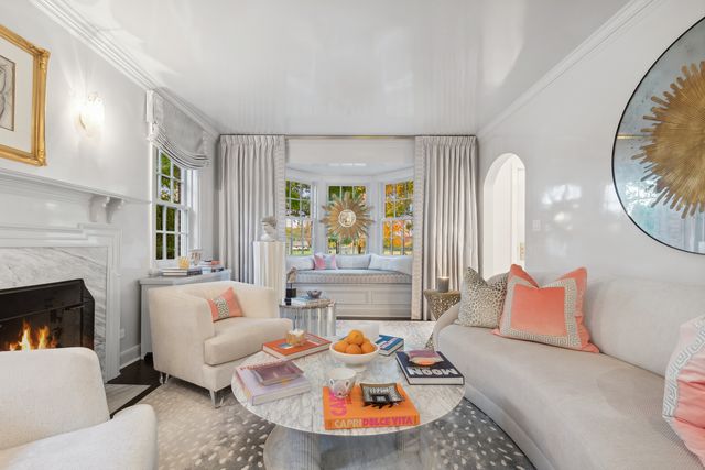 85 Sunset Place, Lake Forest, IL 60045