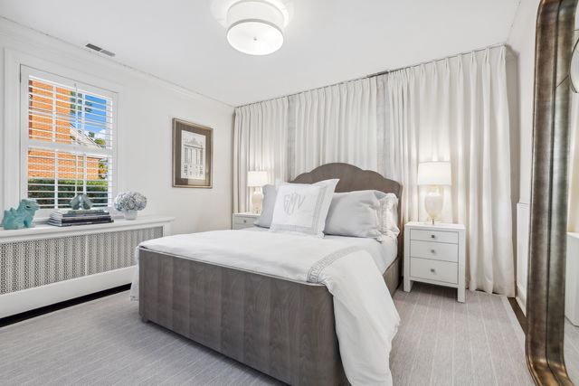 85 Sunset Place, Lake Forest, IL 60045