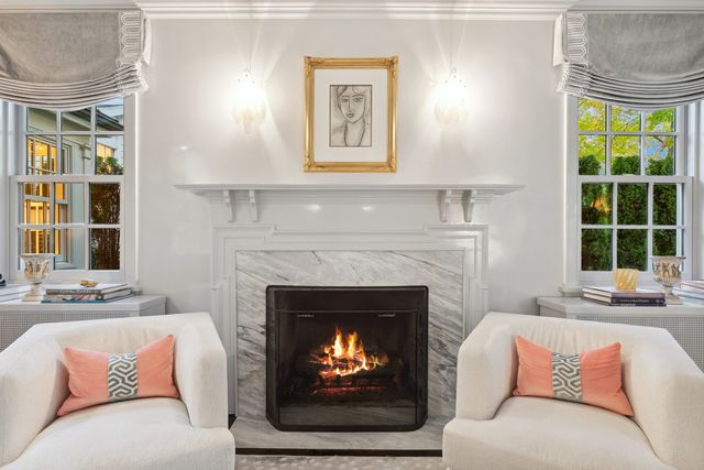 85 Sunset Place, Lake Forest, IL 60045