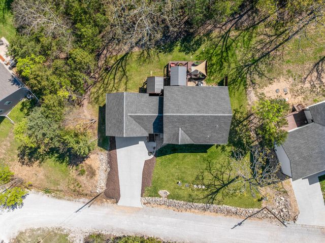32 Cave Creek Lane, Lampe, MO 65681
