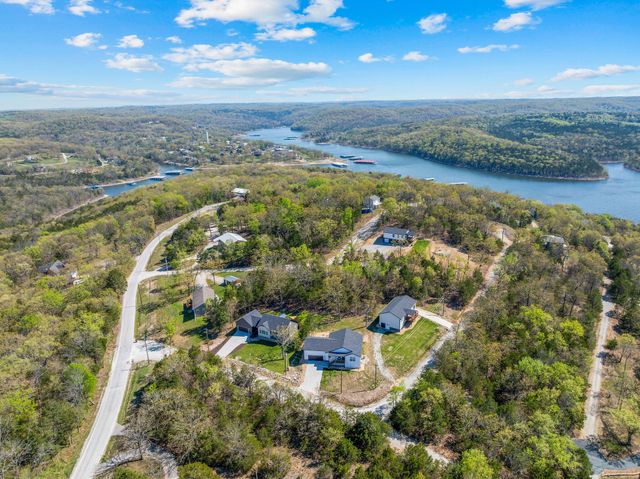 32 Cave Creek Lane, Lampe, MO 65681
