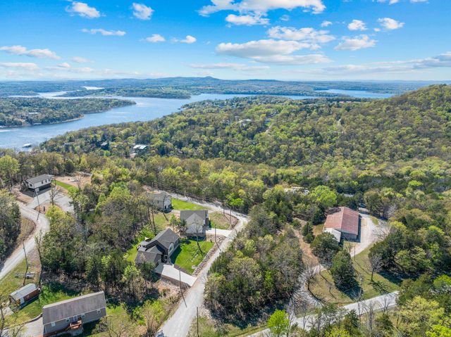 32 Cave Creek Lane, Lampe, MO 65681