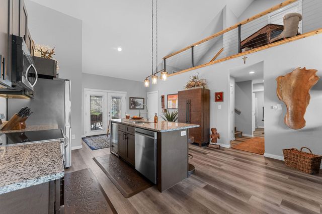 32 Cave Creek Lane, Lampe, MO 65681