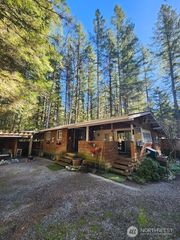 1014 Maple Lane, Sumas, WA 98266