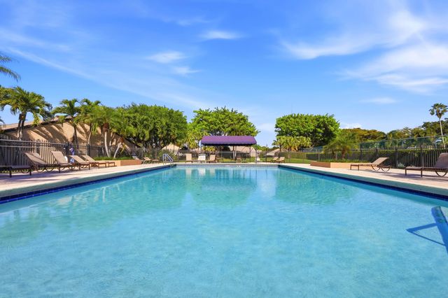 8396 Boca Glades Boulevard E, Boca Raton, FL 33434