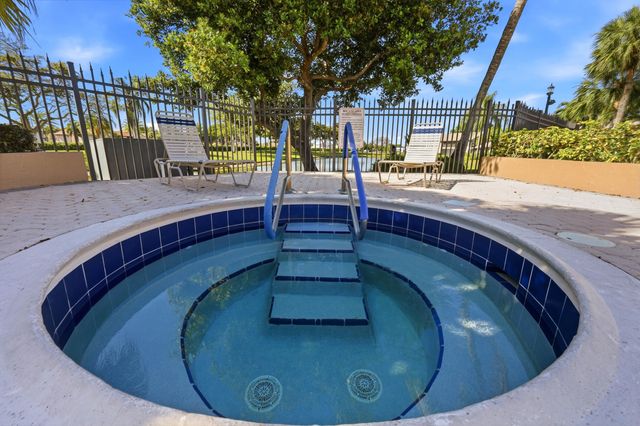 8396 Boca Glades Boulevard E, Boca Raton, FL 33434