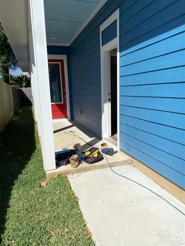 605 S N St, Pensacola, FL 32502