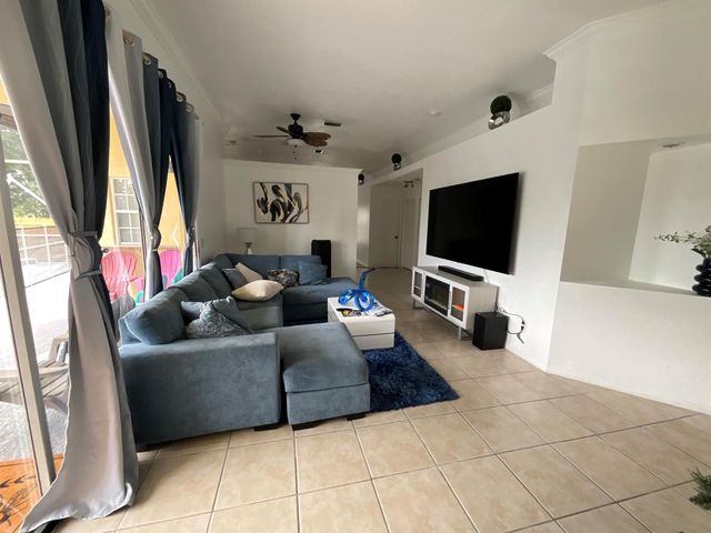 4630 NW Bighorn Avenue, Port St Lucie, FL 34983