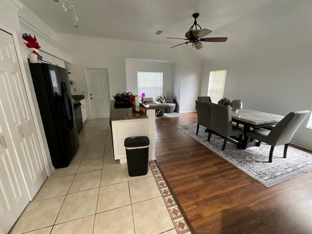 4630 NW Bighorn Avenue, Port St Lucie, FL 34983