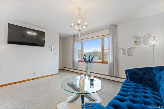 219 Old Mamaroneck Road, White Plains, NY 10605