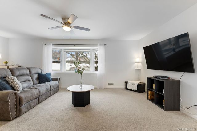 219 Old Mamaroneck Road, White Plains, NY 10605