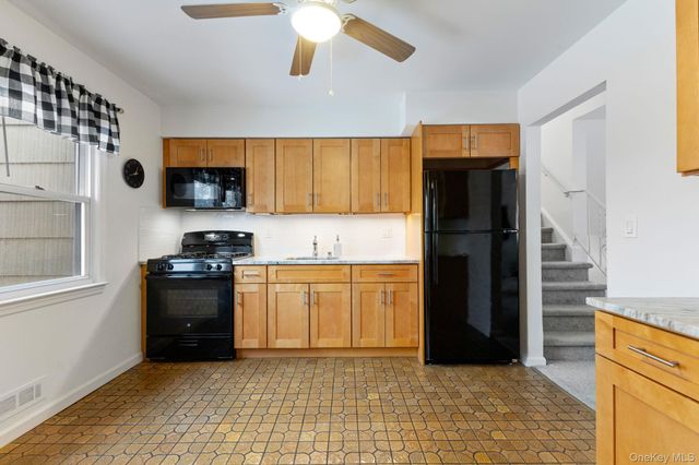 219 Old Mamaroneck Road, White Plains, NY 10605