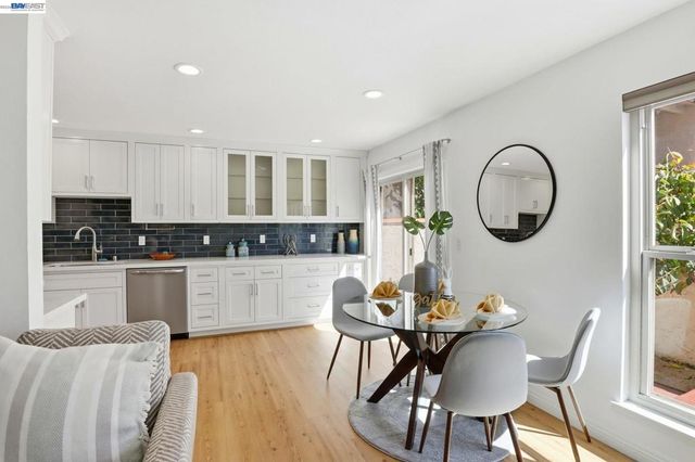 410 Puerto Pl, Hayward, CA 94541