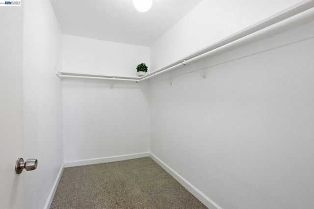 410 Puerto Pl, Hayward, CA 94541