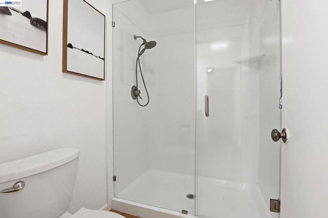 410 Puerto Pl, Hayward, CA 94541