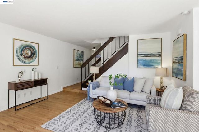 410 Puerto Pl, Hayward, CA 94541