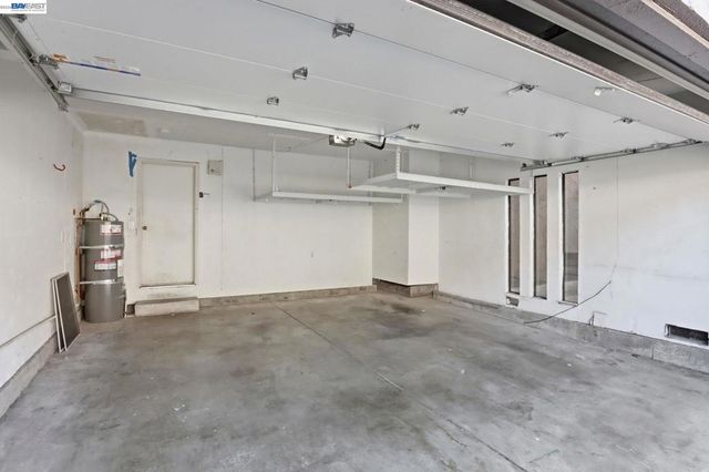 410 Puerto Pl, Hayward, CA 94541