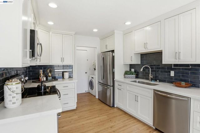 410 Puerto Pl, Hayward, CA 94541