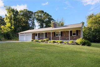 51 Stony Lane, North Kingstown, RI 02852