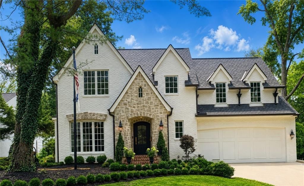 6748 Fontana Street, Prairie Village, KS 66208