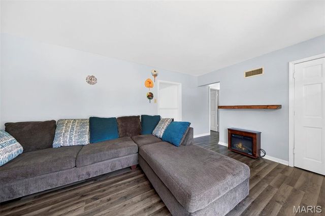 730 Babler Drive, Florissant, MO 63031