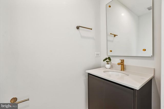 5331 ZENITH OLOOK, Bethesda, MD 20816